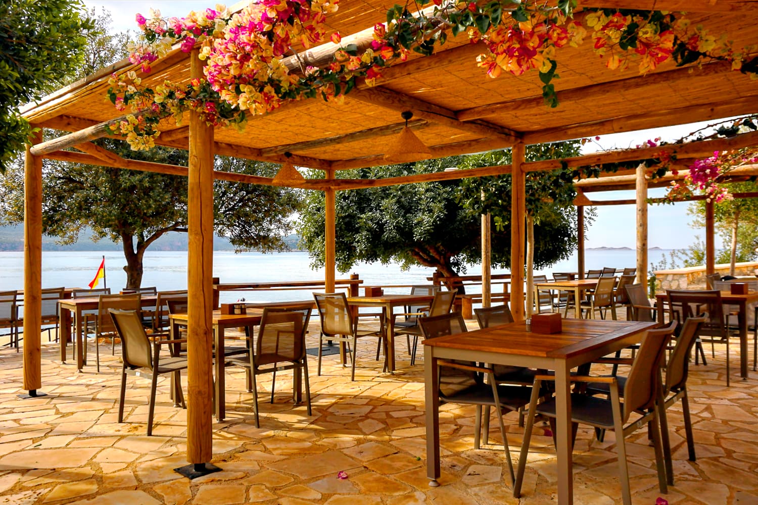 Helios Restaurant Cafe - Kaş Kamping